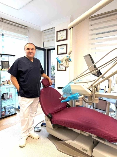 Diş Hekimi D&uuml;ndar &Ouml;zbaylar: "Kemik yetersizliğinde implant tedavisi m&uuml;mk&uuml;n"
