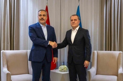 Dışişleri Bakanı Fidan, Azerbaycan Dışişleri Bakanı Bayramov ile bir araya geldi
