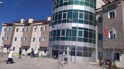 Diyadin&rsquo;de kurban keserken 8 kişi yaralandı
