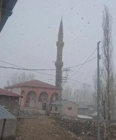 Diyadin&rsquo;de nisan karı
