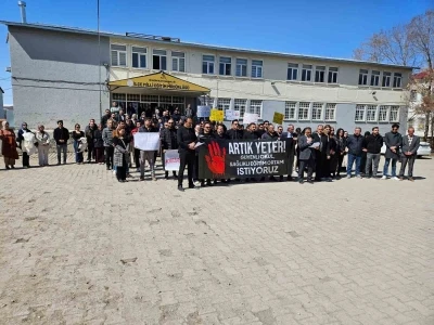 Diyadin&rsquo;de şiddete protestosu
