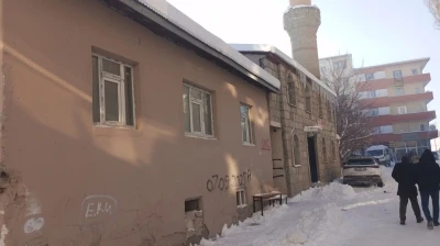 Diyadin merkez camii abdesthanesi bakımsızlığı ile tepki &ccedil;ekiyor
