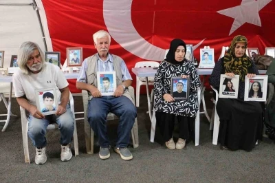 Diyarbakır anneleri, Bahçeli’nin söylemini sevinçle karşıladı
