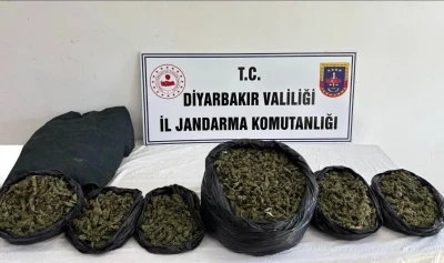 Diyarbakır&rsquo;da 129 kilo uyuşturucu ve hap ele ge&ccedil;irildi: 21 ş&uuml;pheliye yasal işlem
