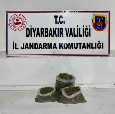 Diyarbakır&rsquo;da 14 kilo esrar ele ge&ccedil;irildi
