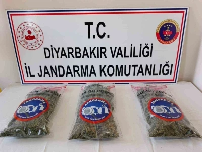 Diyarbakır&rsquo;da 25 kilo esrar ele ge&ccedil;irildi
