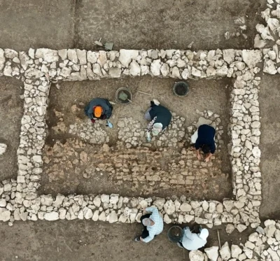 Diyarbakır’da 5 bin yıl önce depremin yıktığı yapının enkazı ortaya çıkartıldı
