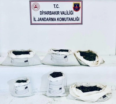 Diyarbakır’da 98 kilo uyuşturucu ele geçirildi