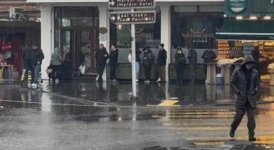 Diyarbakır’da aniden bastıran yağmur hayatı felç etti
