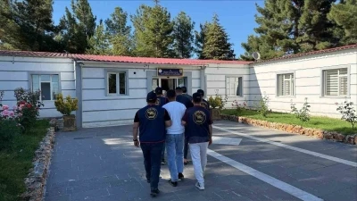 Diyarbakır&rsquo;da aranan 152 kişi yakalandı
