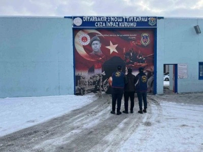 Diyarbakır&rsquo;da aranan 67 şahıs yakalanarak tutuklandı