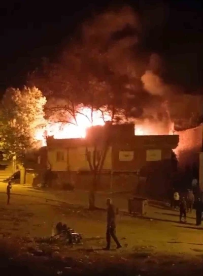 Diyarbakır’da boş ev alev topuna döndü
