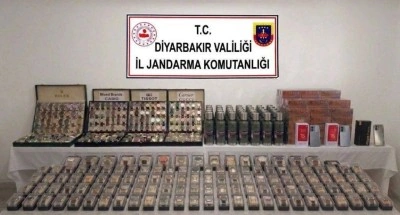 Diyarbakır&rsquo;da &ccedil;ok sayıda g&uuml;mr&uuml;k ka&ccedil;ağı &uuml;r&uuml;n ele ge&ccedil;irildi