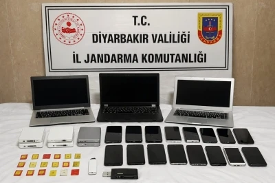 Diyarbakır&rsquo;da dolandırıcılık ve yasa dışı bahis operasyonunda 5 şahsı tutuklandı
