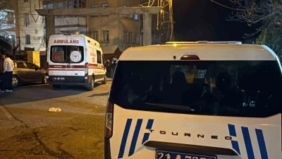 Diyarbakır&rsquo;da eşini &ouml;ld&uuml;r&uuml;p kızını ağır yaralayan zanlı tutuklandı
