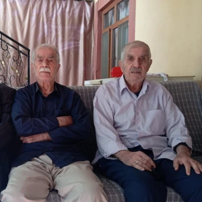 Diyarbakır&rsquo;da iki kardeş bir g&uuml;n arayla ge&ccedil;irdikleri kalp krizi nedeni ile hayatlarını kaybetti
