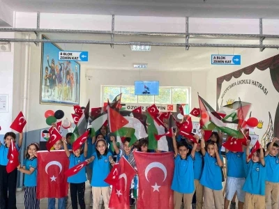 Diyarbakır’da ilkokul öğrencilerinden Filistin’e destek
