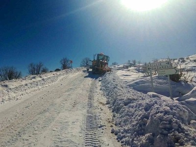 Diyarbakır&rsquo;da kırsal mahalle yolları a&ccedil;ılıyor
