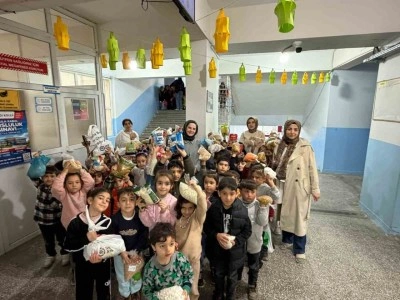 Diyarbakır&rsquo;da minik &ouml;ğrencilerden "Bir Avu&ccedil; İyilik" Projesi