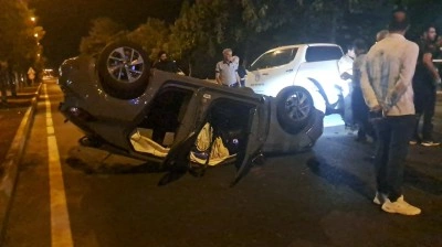 Diyarbakır’da otomobil takla attı: 3 yaralı