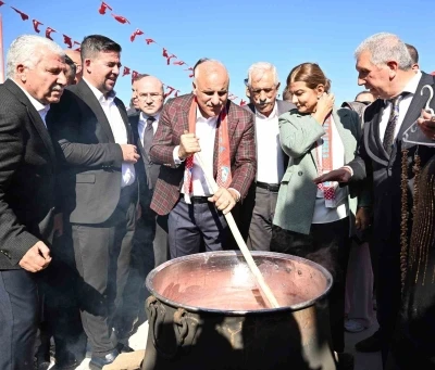 Diyarbakır’da &quot;Kral Yolu Yürüyüşü, Bağ Bozumu ve Nar Festivali’’
