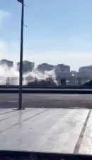 Diyarbakır&rsquo;da seyir halindeki taksi alev aldı