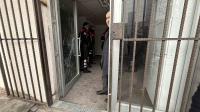 Diyarbakır&rsquo;da silahlı saldırı: 1 &ouml;l&uuml;, 1 yaralı
