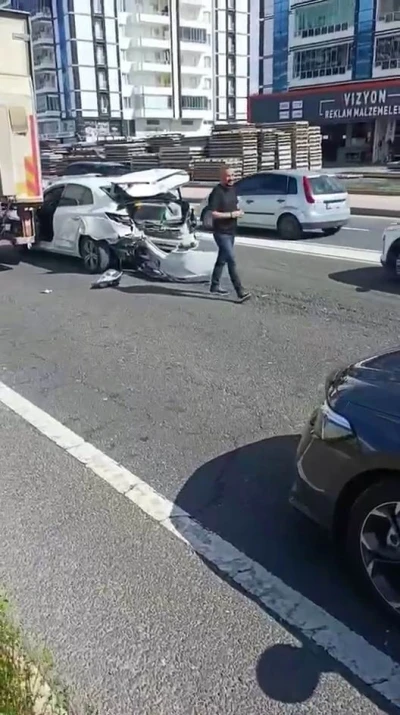 Diyarbakır&rsquo;da trafik kazası: 2 yaralı
