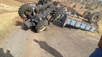 Diyarbakır'da traktör devrildi: 3 yaralı