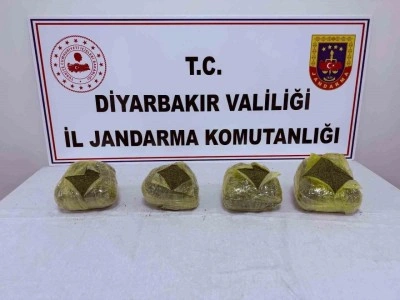 Diyarbakır&rsquo;da uyuşturucu operasyonu: 16 şahıs hakkında işlem yapıldı