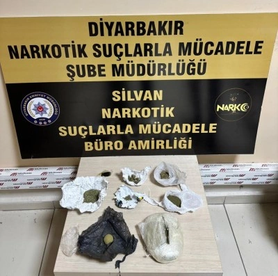 Diyarbakır&rsquo;da uyuşturucu tacirlerine darbe