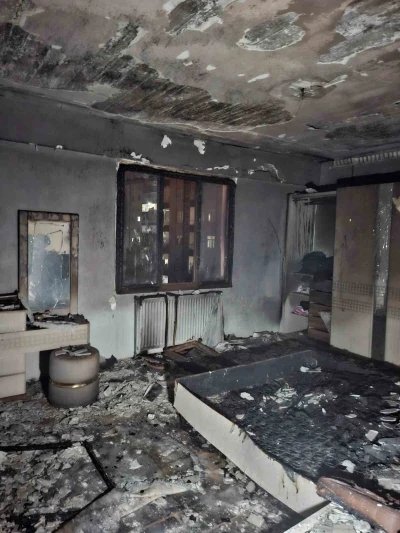 Diyarbakır&rsquo;da yangında 2 kadın, merdivenli ara&ccedil;la tahliye edildi
