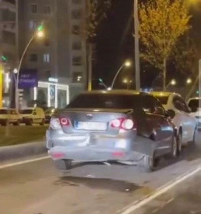 Diyarbakır&rsquo;da zincirleme kaza: 2 yaralı
