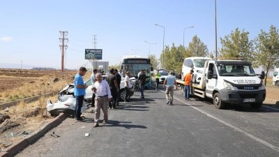 Diyarbakır'da zincirleme kaza! Çok sayıda yaralı