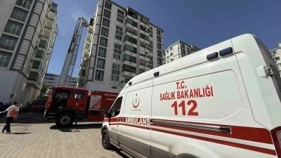 Diyarbakır’daki yangın söndürüldü, 3 itfaiye eri dumandan etkilendi
