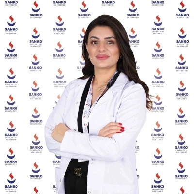 Diyetisyen Zelal &Uuml;rek, SANKO &Uuml;niversitesi Hastanesi&rsquo;nde
