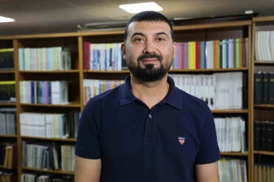 Doç. Dr. Berat Akıncı: &quot;İsrail’in uluslararası arenada yalnız kalması bu anlaşmayı imzalattı&quot;
