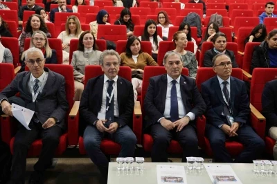 Doç. Dr. İlyas Sarıbaş: &quot;Deprem yönetmeliğimiz iyi, maalesef bu sahaya yansımıyor&quot;
