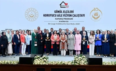 Do&ccedil;. Dr. Şenay Yılmaz, &rsquo;G&ouml;n&uuml;l El&ccedil;ileri Koruyucu Aile Vizyon &Ccedil;alıştayı&rsquo;na katıldı
