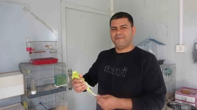 Doğadan yakaladığı kuşla başlayan merakını 30 yıldır s&uuml;rd&uuml;r&uuml;yor
