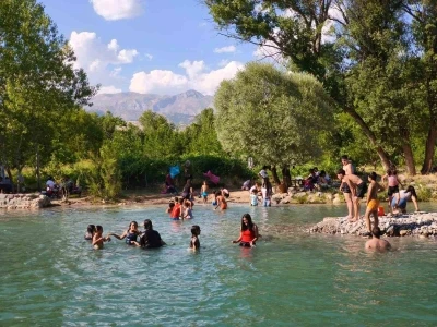 Doğanın i&ccedil;inde &uuml;cretsiz tatil: Tağar &Ccedil;ayı &uuml;nl&uuml; tatil beldelerini aratmıyor
