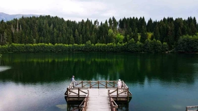Doğanın kalbinde huzur: Karagöl ziyaretçilerini mest etti
