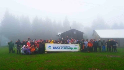 Doğaseverleri büyüleyen rota: 16 kilometre boyunca hiç durmadılar
