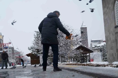 Doğu&rsquo;da kar yağışı devam ediyor
