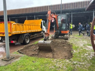 Doğukışla&rsquo;da pazar alanı daha konforlu hale getiriliyor
