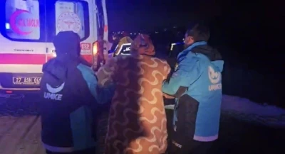 Doğum sancısı başlayan kadının imdadına karlı yolları aşan UMKE ekipleri yetişti
