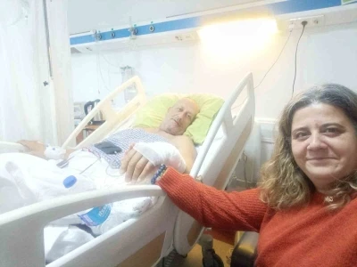 Doktorlar &lsquo;yaşamaz&rsquo; dedi, eşinin desteği hayatta tuttu
