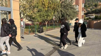 Dolandırıcılık ve bahis şebekesi 8,5 milyarlık işlem hacmi oluşturmuş: 17 şüpheli adliyeye sevk edildi
