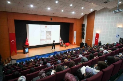 Dolandırıcılık ve kara para ile m&uuml;cadeleye y&ouml;nelik farkındalık programı d&uuml;zenlendi
