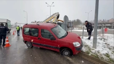 Domani&ccedil;&rsquo;te trafik kazası: 4 yaralı

